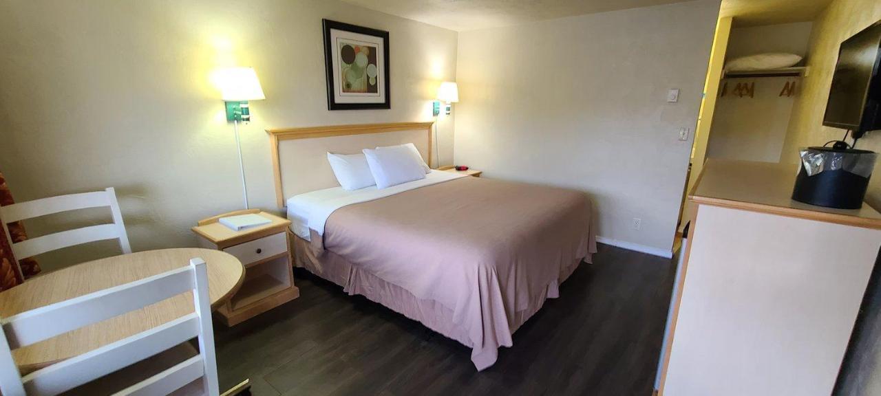 Economy Inn Reedsport Buitenkant foto